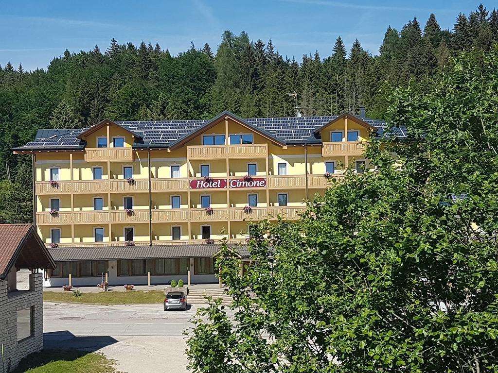 Caminetto Mountain Resort Lavarone Exterior foto