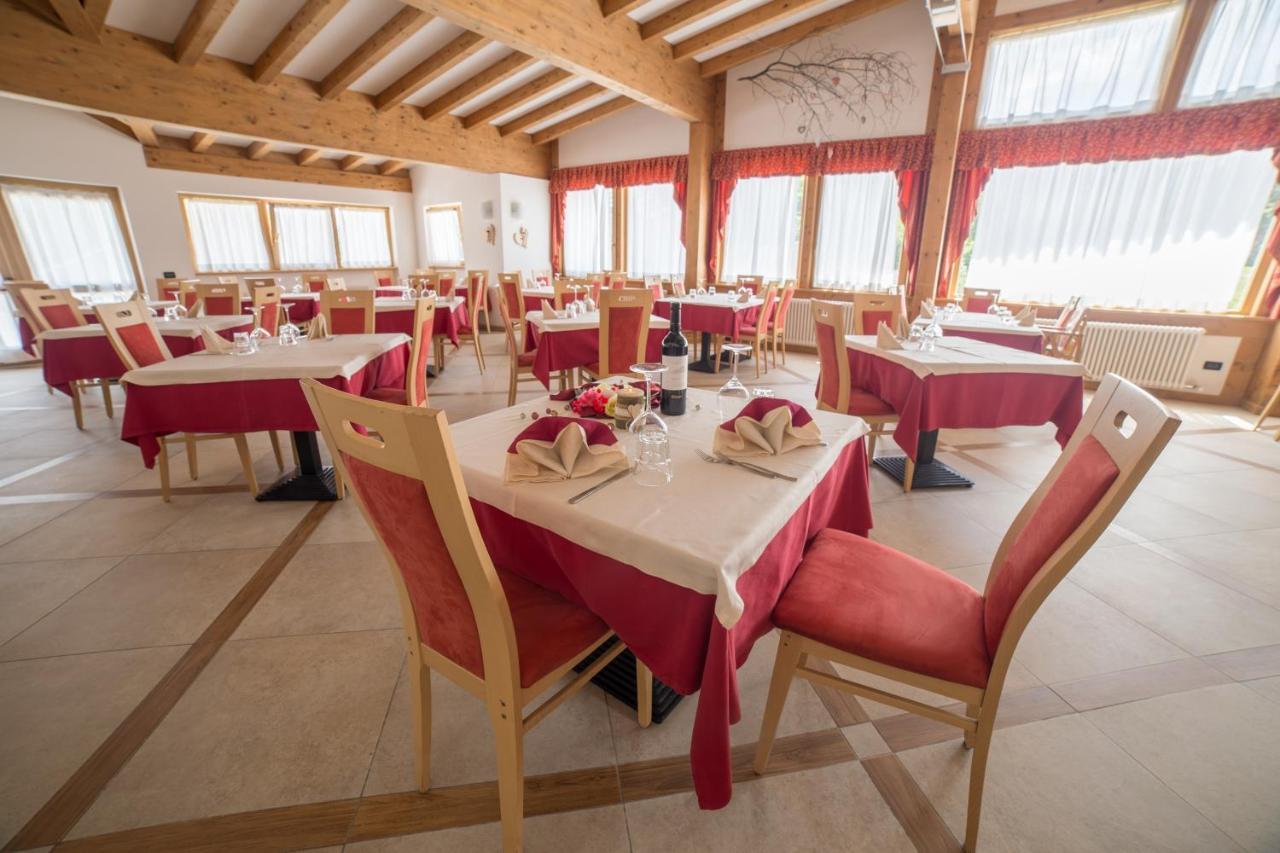 Caminetto Mountain Resort Lavarone Exterior foto